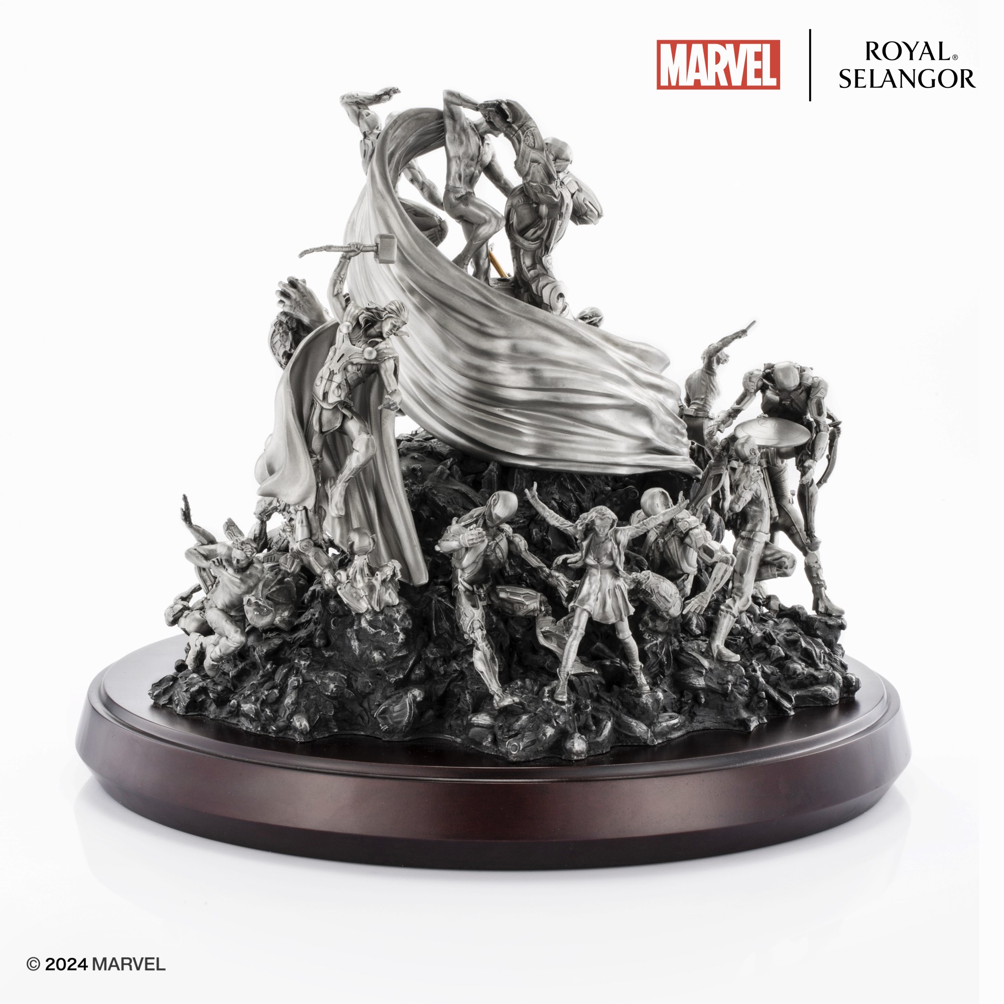 ジオラマ アベンジャーズ エイジ オブ ウルトロン リミテッドエディション (世界限定200体)